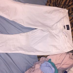 AMERICAN EAGLE OUTFITTERS WHITE JEANS